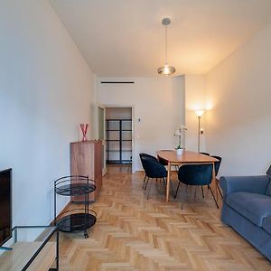 Appartement à 3 Chambres à Coucher