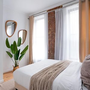 153-1G Newly Renovated 2Br Lower East Side