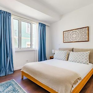 2Br Cardiff Apartment With Balcony