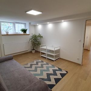 Appartement à 2 Chambres à Coucher