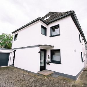 Green Flat Duesseldorf First