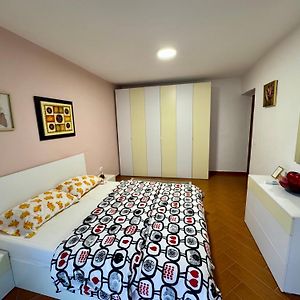 Skerdi'S Apartment - City Center