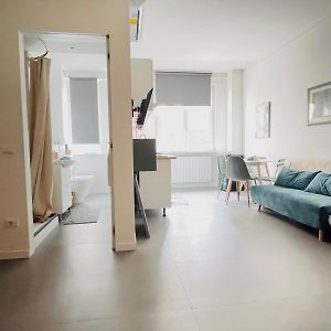 Rainbow Studio Flat- Monolocale Luminoso