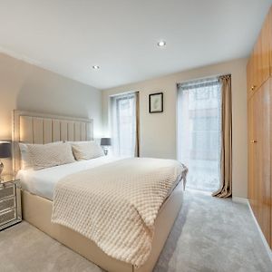 Appartement à 2 Chambres à Coucher