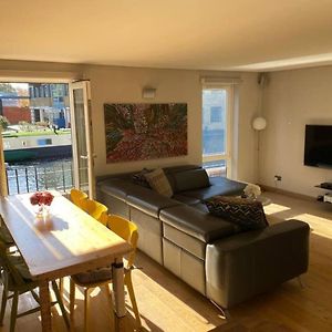 Appartement à 2 Chambres à Coucher
