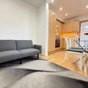 Appartement à 2 Chambres à Coucher