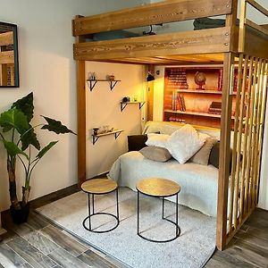 Appartement à 2 Chambres à Coucher