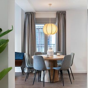 Appartement à 3 Chambres à Coucher