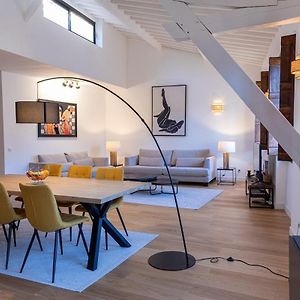 Appartement à 3 Chambres à Coucher