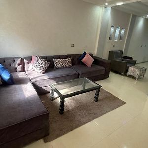 Villa à 3 Chambres à Coucher