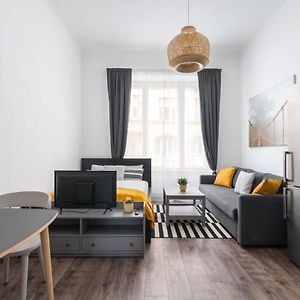 Appartement à 2 Chambres à Coucher