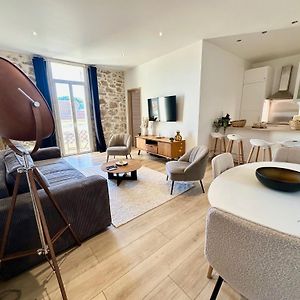 Gorgeous 2 bedrooms brand new 3 Avenue Paul Arène