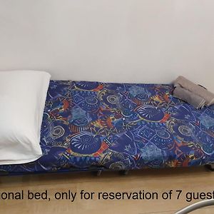Your Lovely Home, Porta Venezia-1 Queen Bed, 3 Single Beds, 1 Sofa Bed-