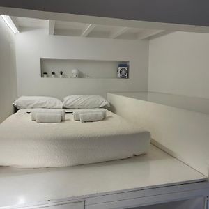 Lola Loft