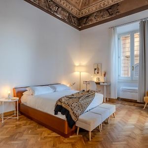 Appartamento Storico In Zona Barberini