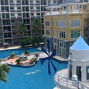 Dce5豪华两房两卫2 Bedrooms 2 Bathrooms 泳池公寓arcadia Beach 靠近步行街 生活便利