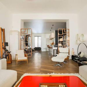 Amazing Premium Flat, Fantastic Location, 1290 Sqf