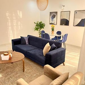 Appartement de Luxe à 2 Chambres à Coucher