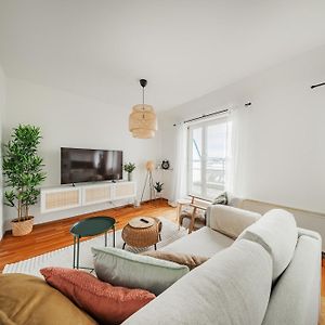 Appartement à 2 Chambres à Coucher