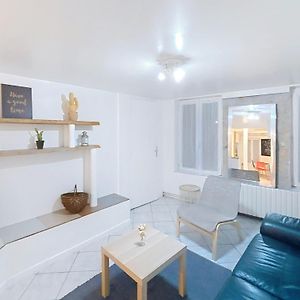 Appartement à 2 Chambres à Coucher