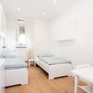 Appartement à 3 Chambres à Coucher