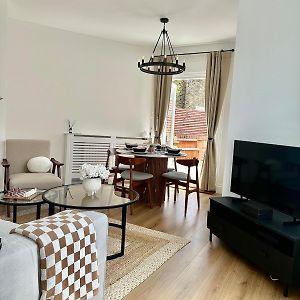Appartement à 2 Chambres à Coucher