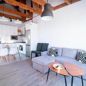 Appartement à 2 Chambres à Coucher