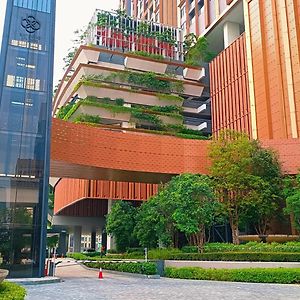 Lucentia Residence Suites By Eae