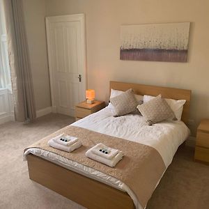 Appartement à 3 Chambres à Coucher