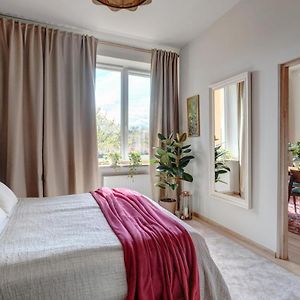 Appartement à 2 Chambres à Coucher