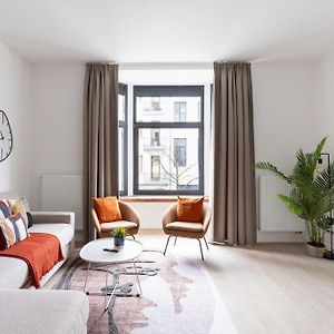 Appartement à 2 Chambres à Coucher