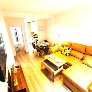Appartement à 2 Chambres à Coucher