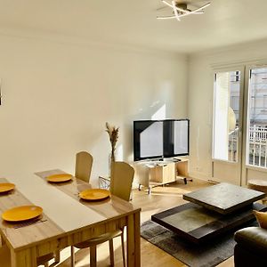 Appartement à 2 Chambres à Coucher