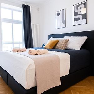 Appartement à 2 Chambres à Coucher