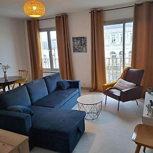 Appartement à 2 Chambres à Coucher