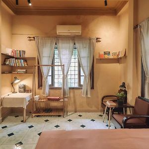 Appartement à 4 Chambres à Coucher