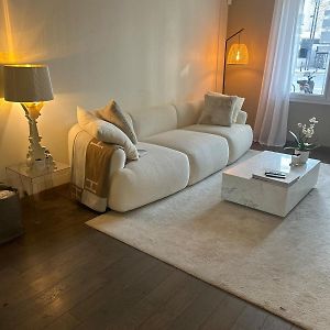 Appartement à 2 Chambres à Coucher