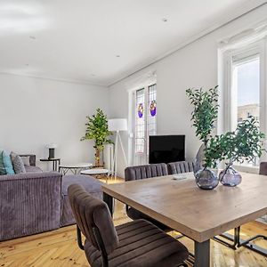 Appartement à 4 Chambres à Coucher