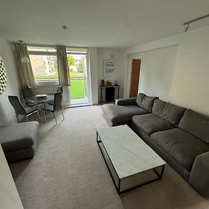 Appartement à 3 Chambres à Coucher