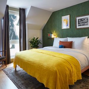 Chambre Moyenne Lit King-Size