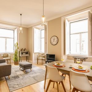 Baixa Apartments by Les Deux Mariettes