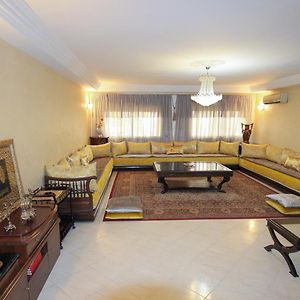 Appartement à 3 Chambres à Coucher