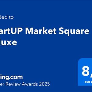 Apartup Market Square Deluxe