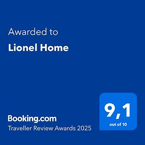Lionel Home