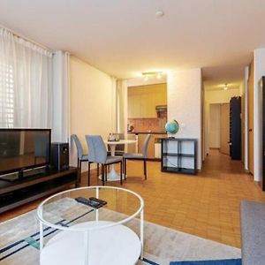 5-Mins Walk To Zurich Main Station - City Center