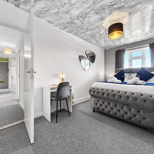 Appartement à 3 Chambres à Coucher