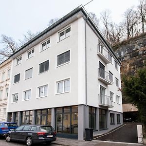 Magazin Rooms