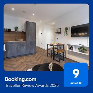 Modern Apt, Prime Location, Relocations & Professionals