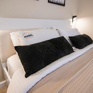 Mabel Apartments