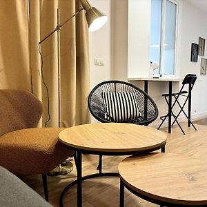 Appartement à 2 Chambres à Coucher